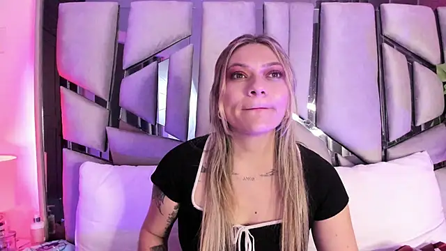 zoe__harper's cam snapshot