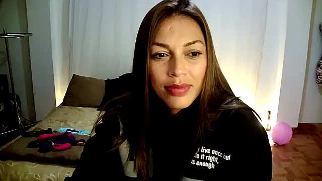 Hanna_Charming's cam snapshot