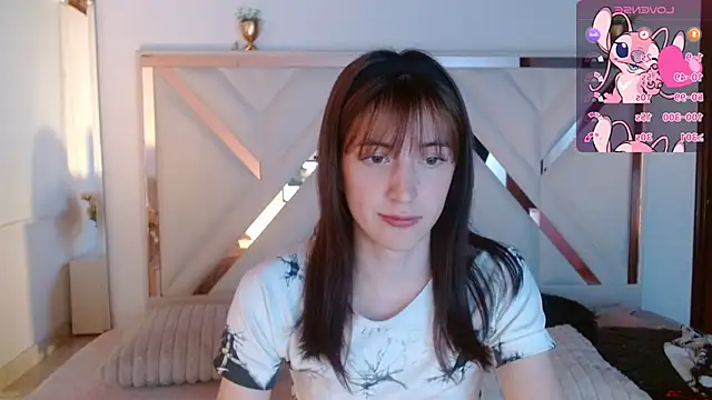 ChloeJohnsoon's cam snapshot