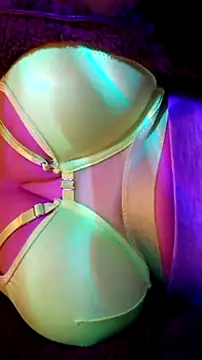 BellyDancer1's cam snapshot