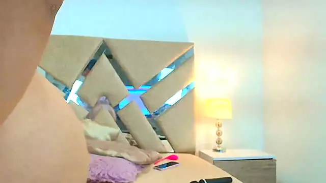 IsabellMendez_'s cam snapshot