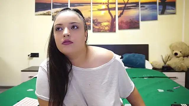 adelline's cam snapshot