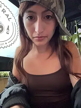 DaylaOficial live sex cam