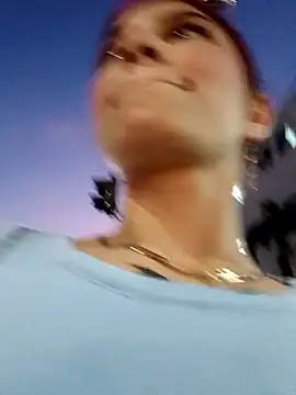 jov_and_thomas's cam snapshot