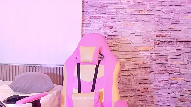 liz_monserrat_1's cam snapshot