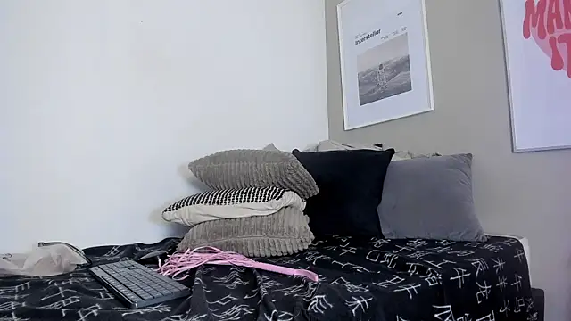 vainilla_whisper's cam snapshot