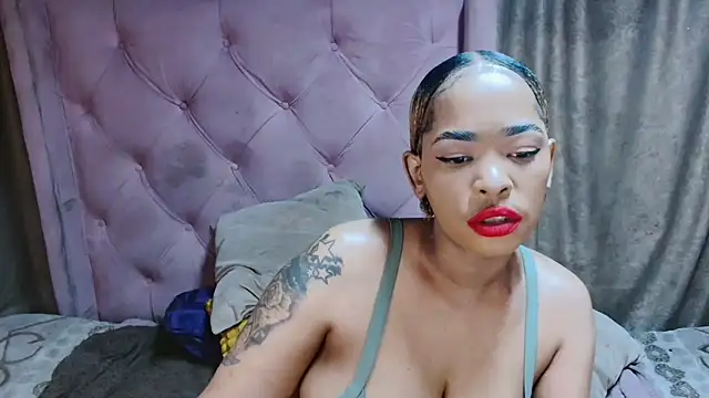 AFRICANGODDESSXXX's cam snapshot