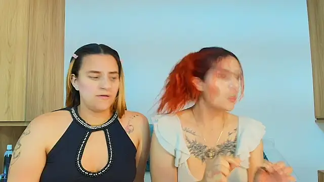 Dakota_Megan_69's cam snapshot