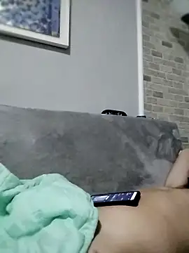 iurinicola's cam snapshot