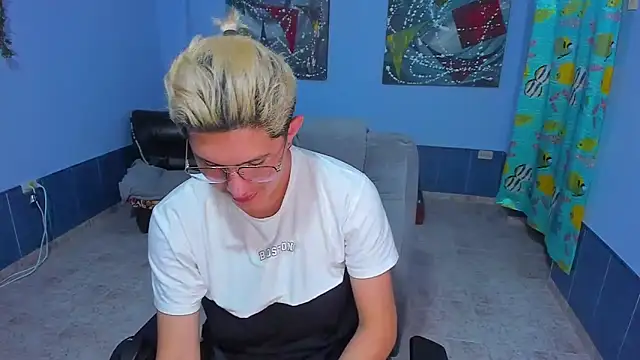 patrik_027's cam snapshot