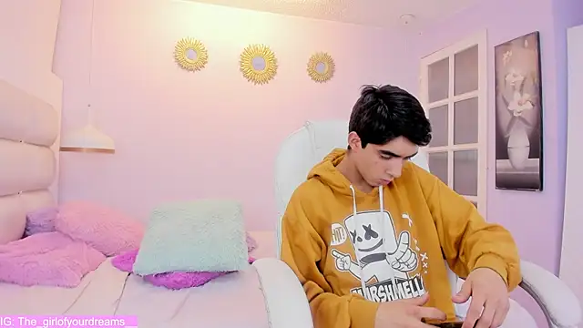 Hottie_Guy's cam snapshot