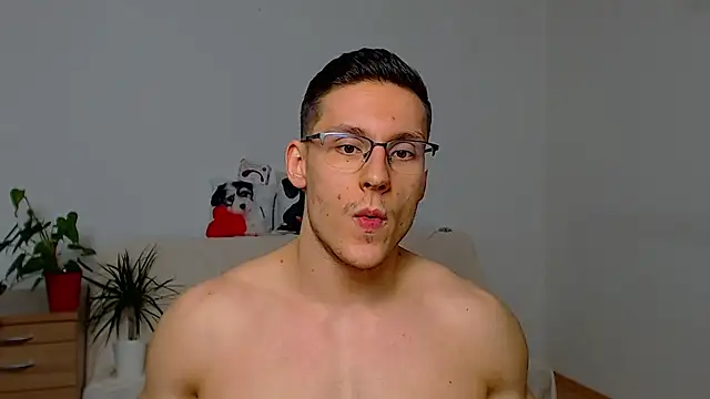 ZeinMiracles's cam snapshot