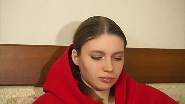 RoslynArcuo's cam snapshot