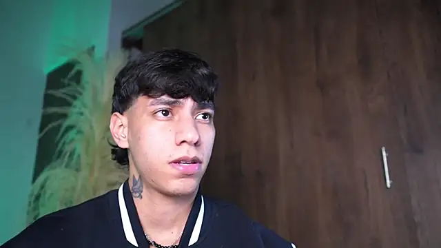 Josep_Davies live sex cam