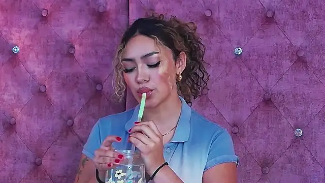 MaddisonBelucci's cam snapshot