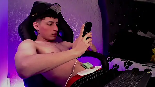 MateoMitchell live sex cam