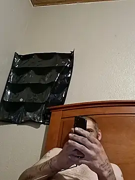 Bigdickcraig11 live sex cam