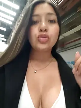 alana_69's cam snapshot