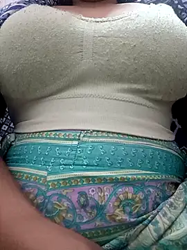 cute-mahek's cam snapshot