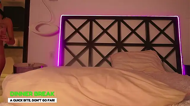 LunaMystyque live sex cam