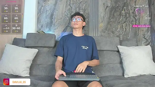 Daviid_laidd live sex cam