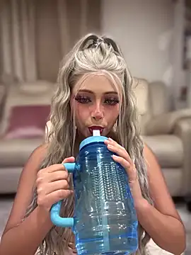 seraphine23 live sex cam