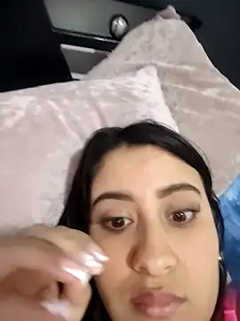 mialorents's cam snapshot