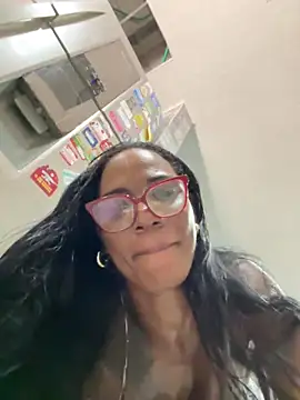 Bustykeyla live sex cam