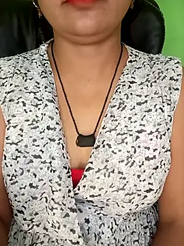 Rashmi_011's cam snapshot