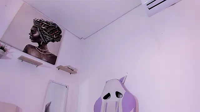 Gabrielaa_Miller_'s cam snapshot