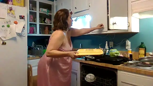 MilfyMrsRobinson live sex cam