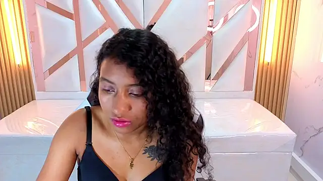 ninadelight_tp's cam snapshot