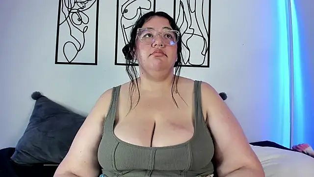 RubyPirsso18 live sex cam