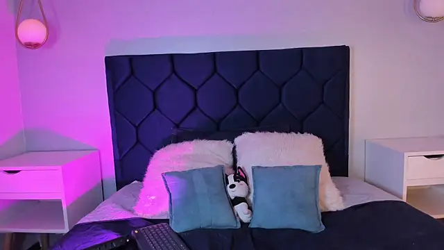 Ailyn_Bynn's cam snapshot