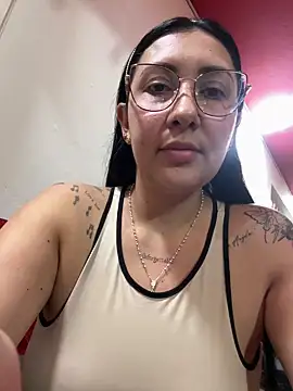 You-kitty2025's cam snapshot