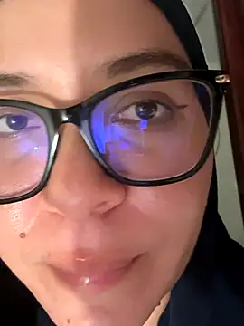 MatchedEyebrow's cam snapshot