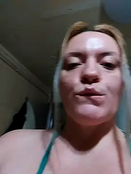 Mommygetnaughty live sex cam