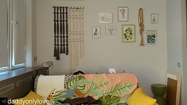 daddyonlyloveme's cam snapshot