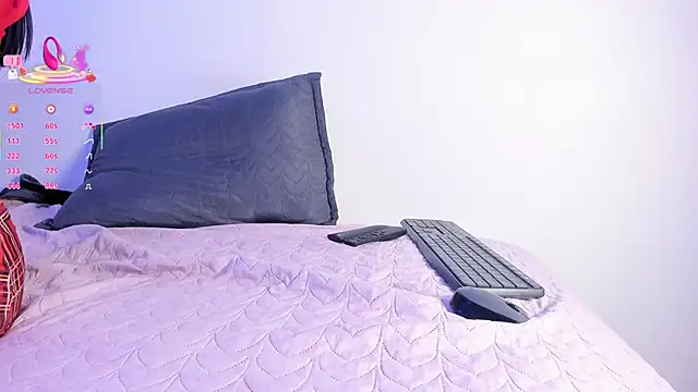 Elizabetth_Benz's cam snapshot