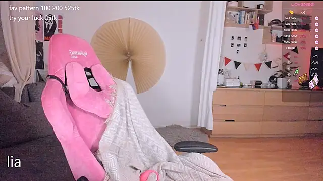 lil_lia's cam snapshot