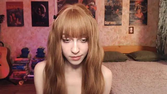 Friendly_Ellie's cam snapshot