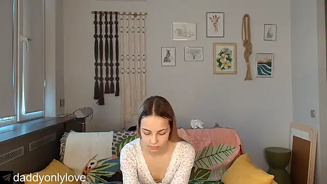 daddyonlyloveme's cam snapshot