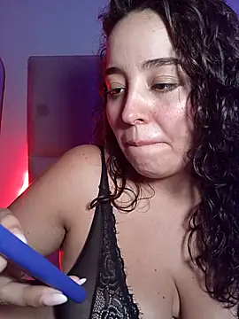 LoanaSantos's cam snapshot