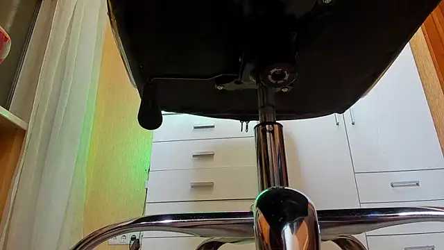 KristiTopxx's cam snapshot