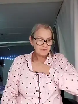 irinamaux live sex cam