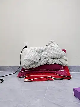 Lyly_suri07's cam snapshot