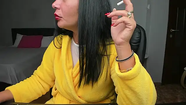 Ella_sweety00's cam snapshot