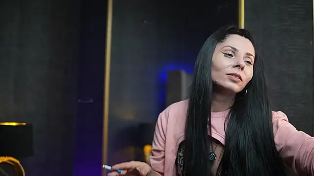 GiaEasyIce's cam snapshot