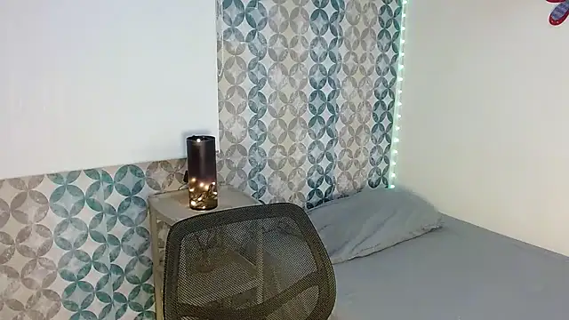 Emilybateee's cam snapshot