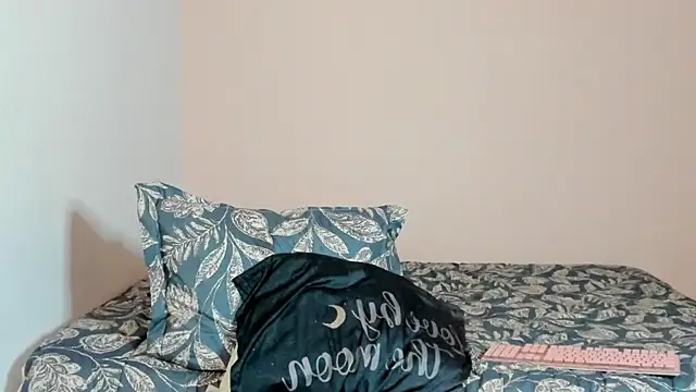 nina_pons's cam snapshot